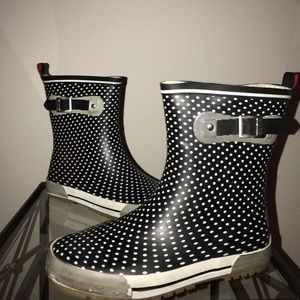 Rain boots